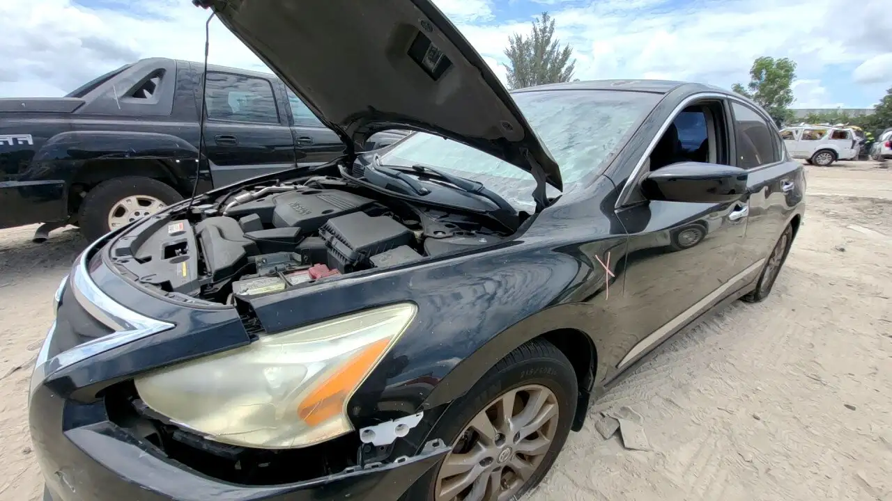 Photo of 2015 Nissan Altima