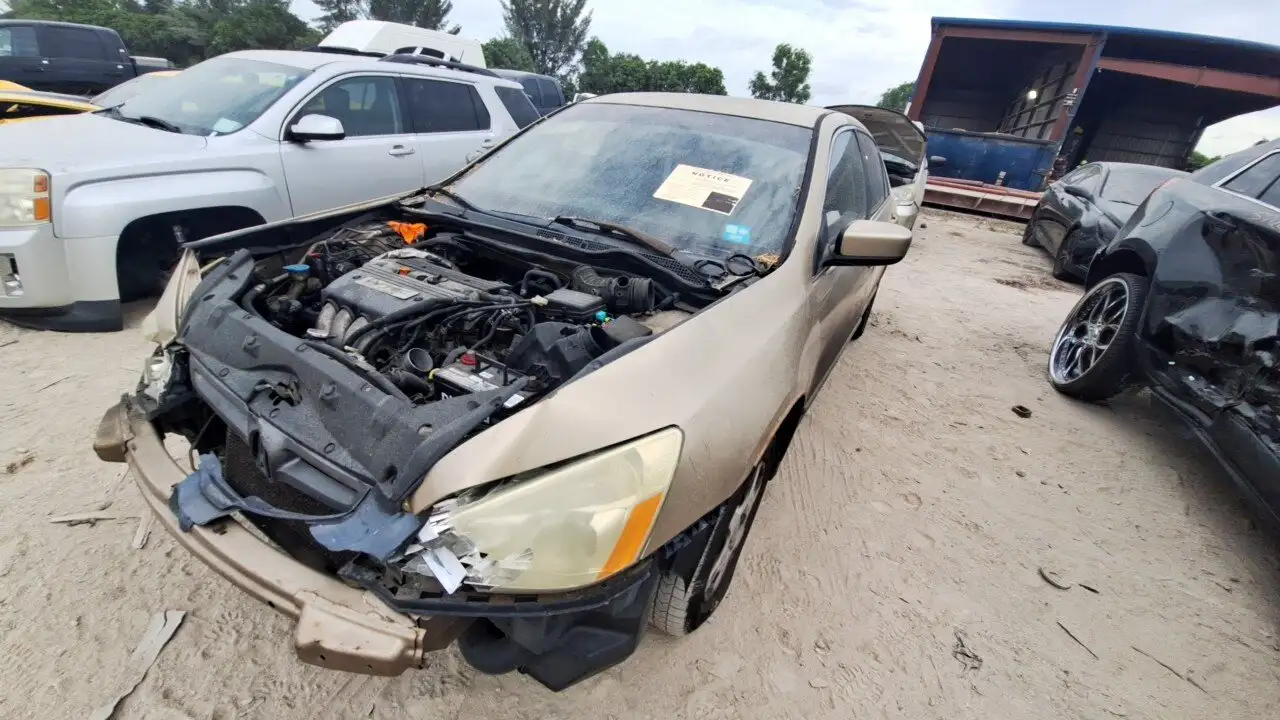 Photo of 2005 Honda Accord