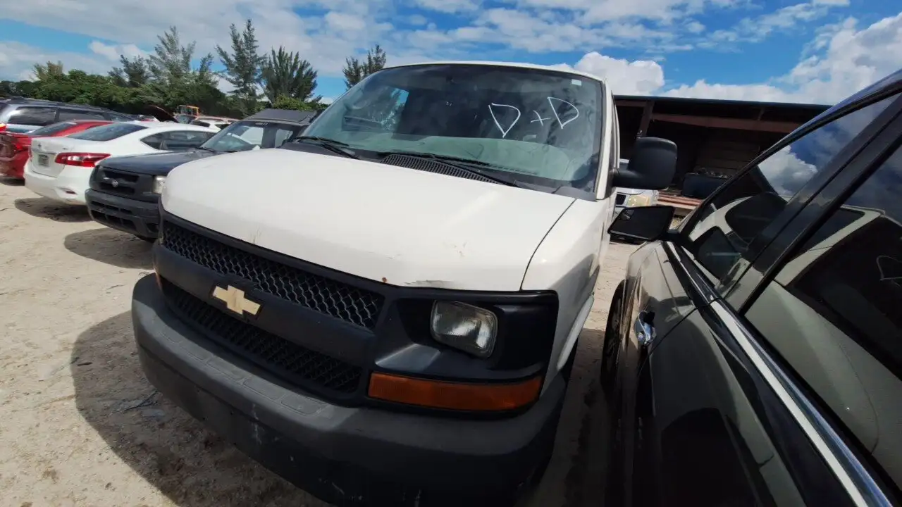Photo of 2010 Chevrolet Express 2500