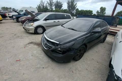 Photo of 2011 Hyundai Sonata