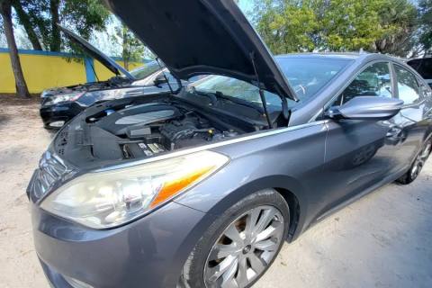 Photo of 2012 Hyundai Azera