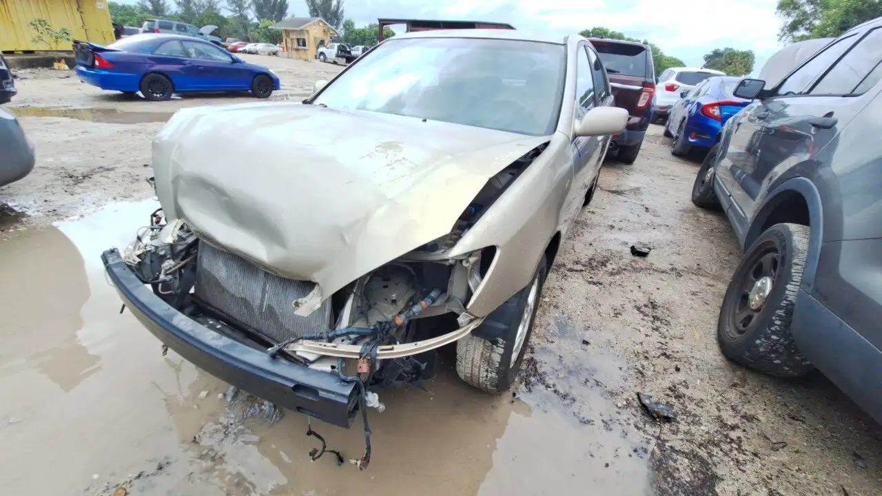 Photo of 2004 Toyota Camry