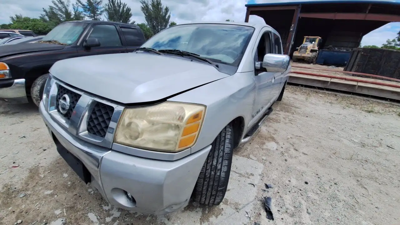 Photo of 2005 Nissan Titan