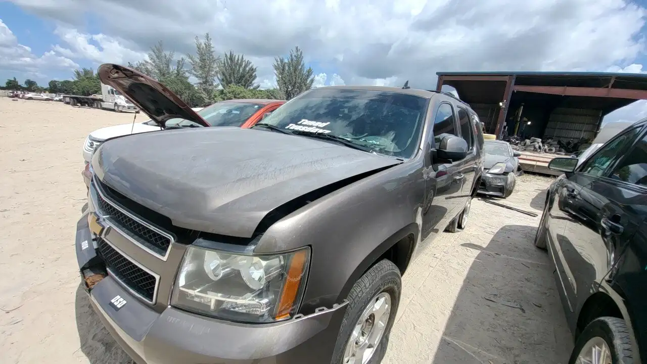 Photo of 2014 Chevrolet Tahoe