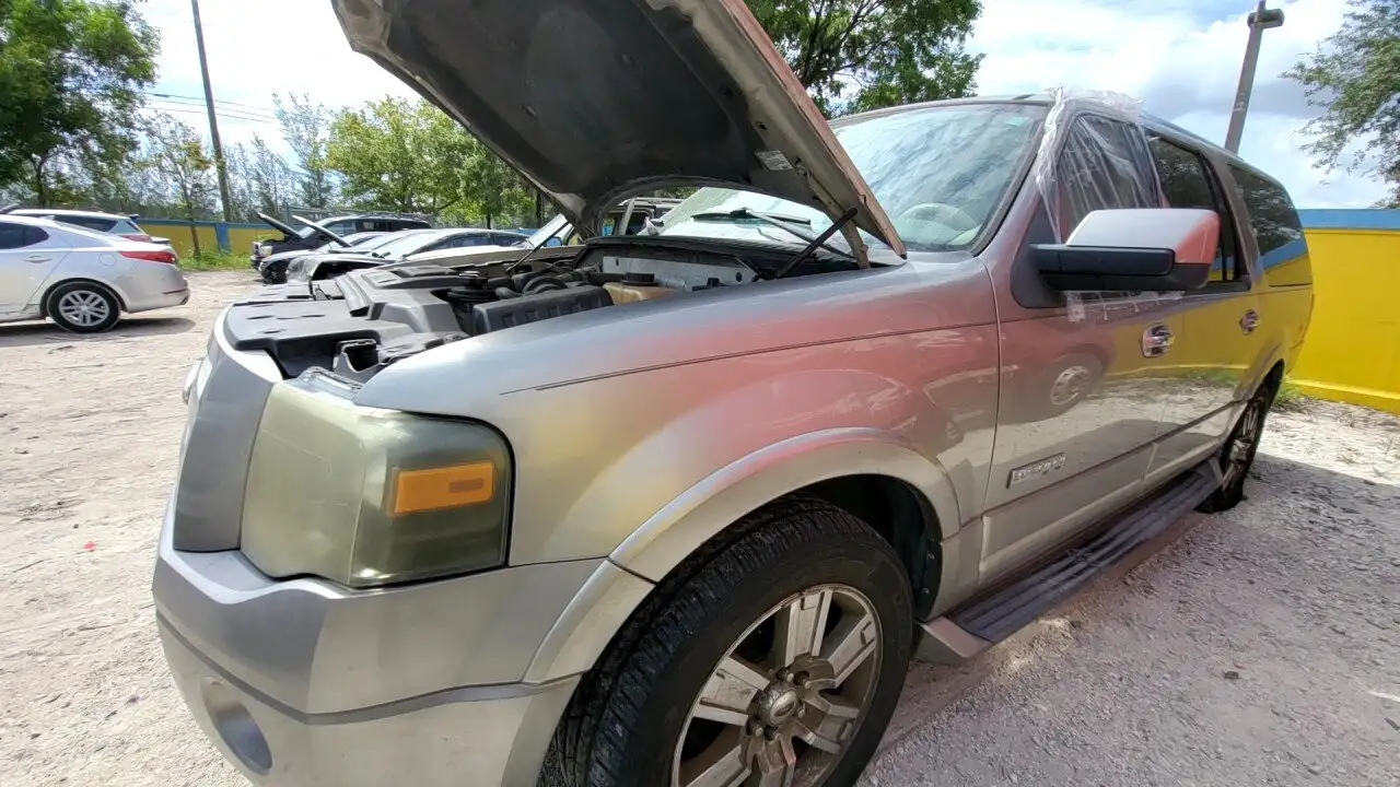 Photo of 2008 Ford Expedition