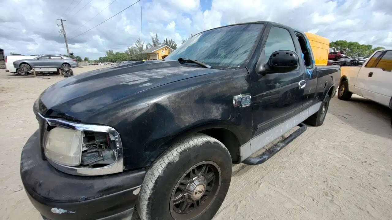 Photo of 2001 Ford F-150