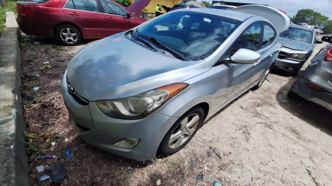 Photo of 2013 Hyundai Elantra