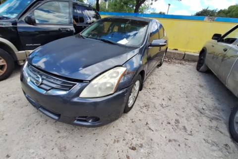 Photo of 2011 Nissan Altima