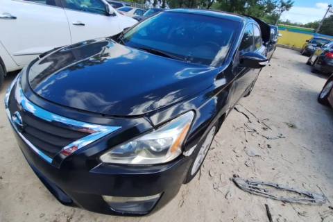 Photo of 2014 Nissan Altima
