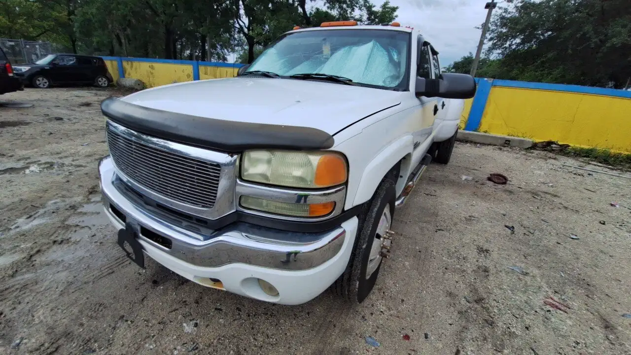 Photo of 2003 Gmc Sierra 3500