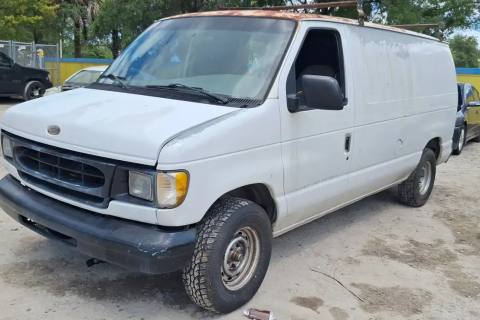 Photo of 1999 Ford E-150 Econoline