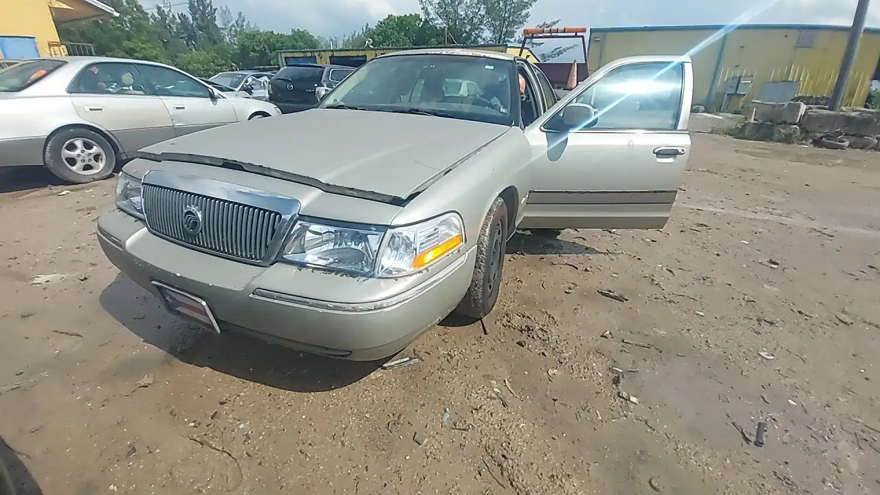 Photo of 2004 Mercury Grand Marquis