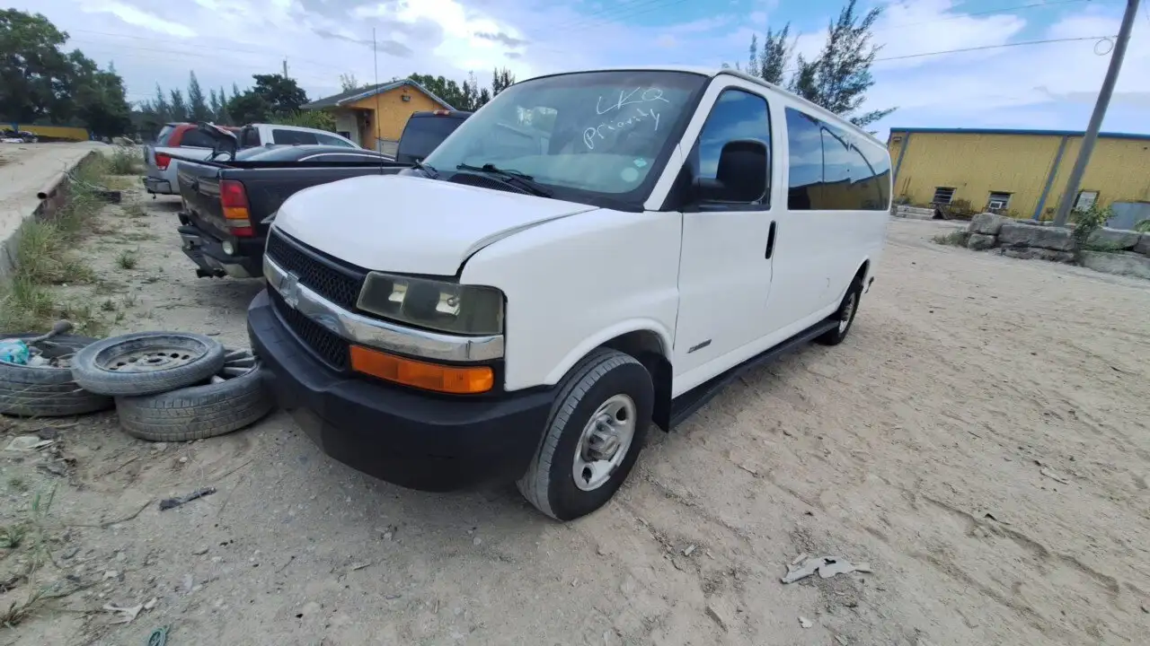 Photo of 2003 Chevrolet Express 2500
