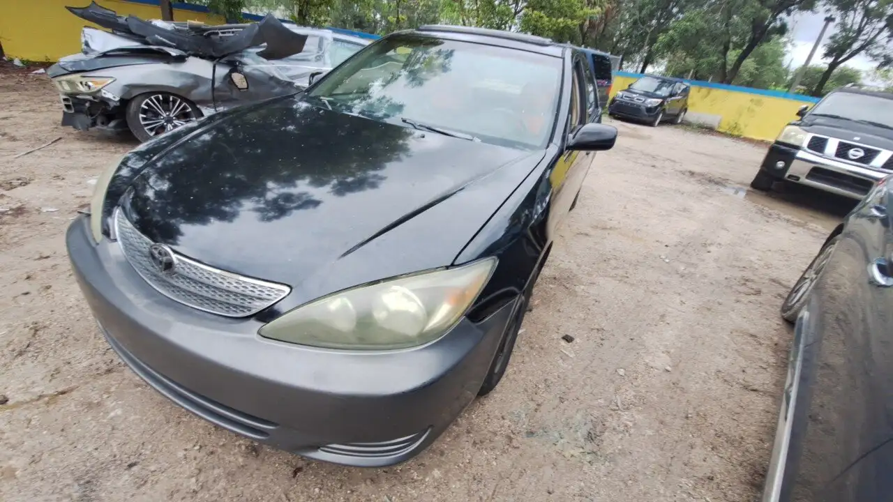 Photo of 2003 Toyota Camry
