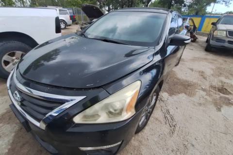Photo of 2013 Nissan Altima