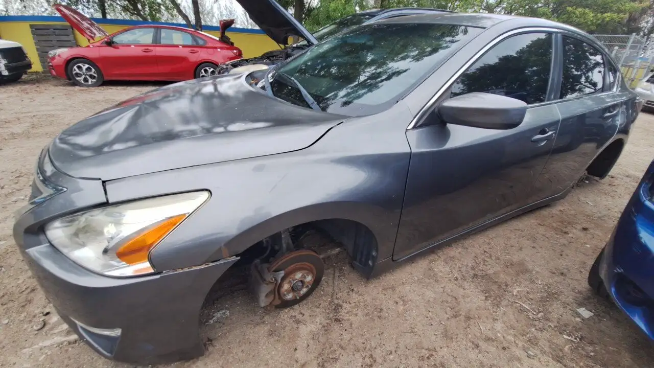 Photo of 2015 Nissan Altima