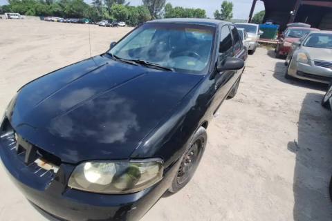 Photo of 2005 Nissan Sentra