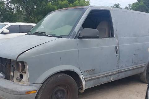 Photo of 1999 Gmc Safari