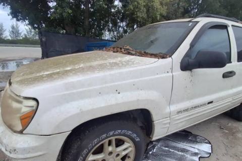 Photo of 2004 Jeep Grand Cherokee