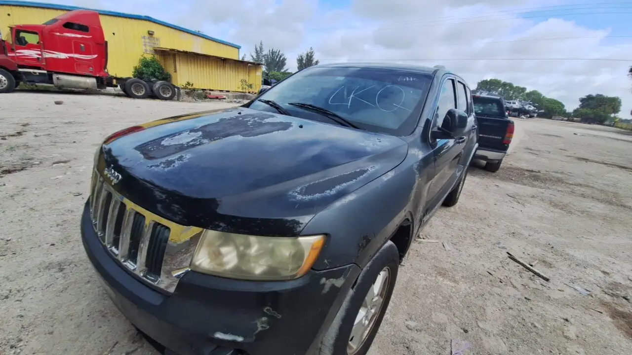 Photo of 2011 Jeep Grand Cherokee