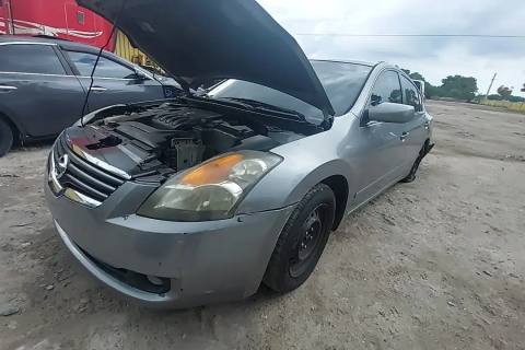 Photo of 2009 Nissan Altima