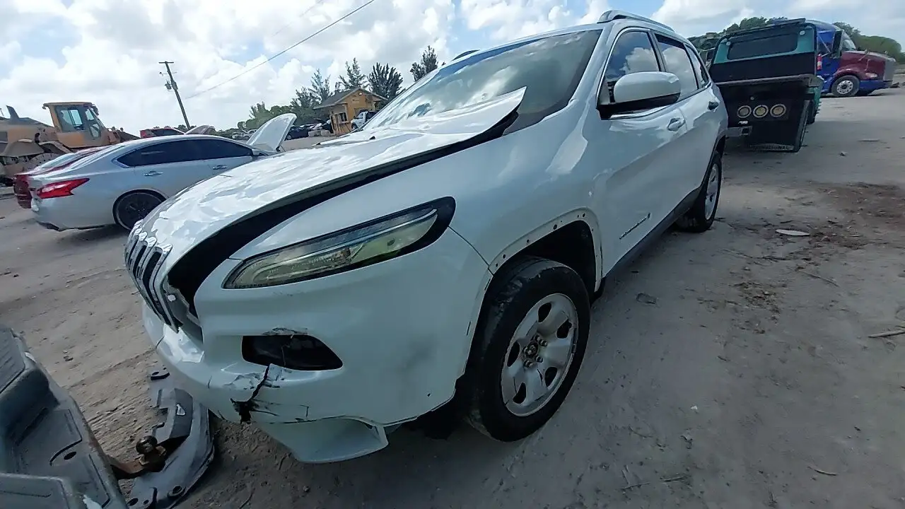 Photo of 2014 Jeep Cherokee