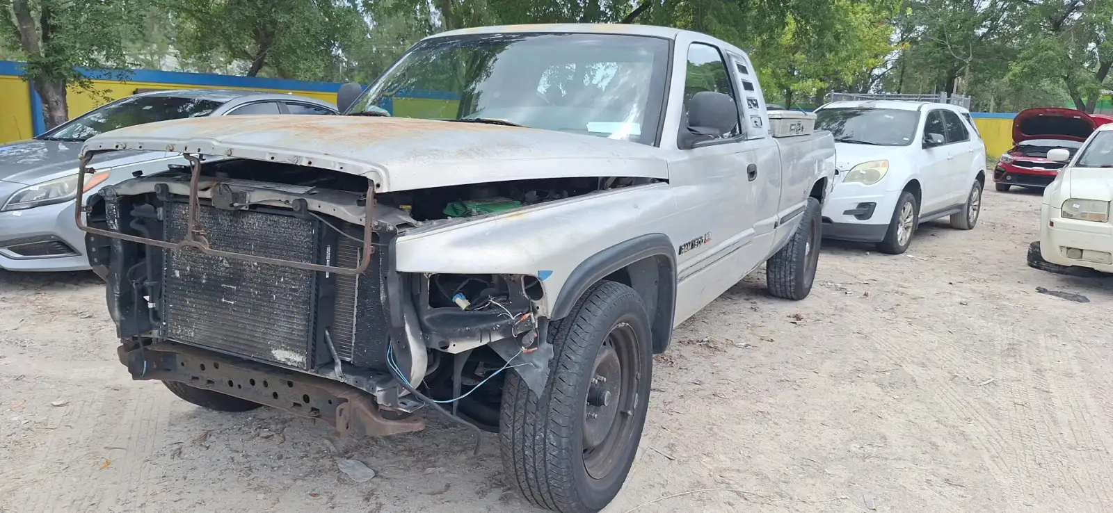 Photo of 1999 Dodge Ram 1500