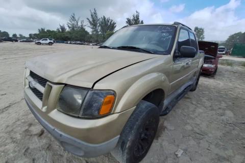 Photo of 2001 Ford Explorer Sport Trac