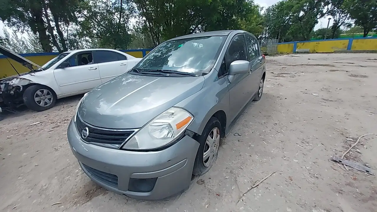 Photo of 2012 Nissan Versa