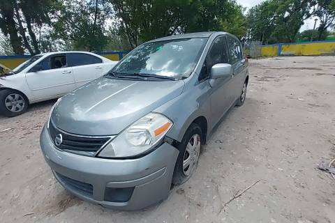 Photo of 2012 Nissan Versa