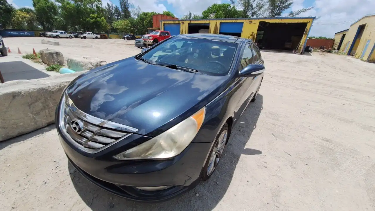 Photo of 2012 Hyundai Sonata