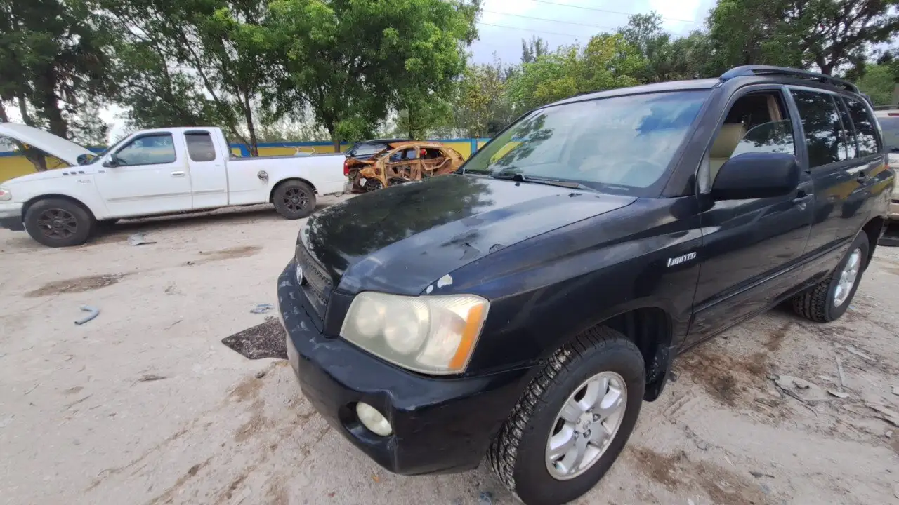 Photo of 2001 Toyota Highlander