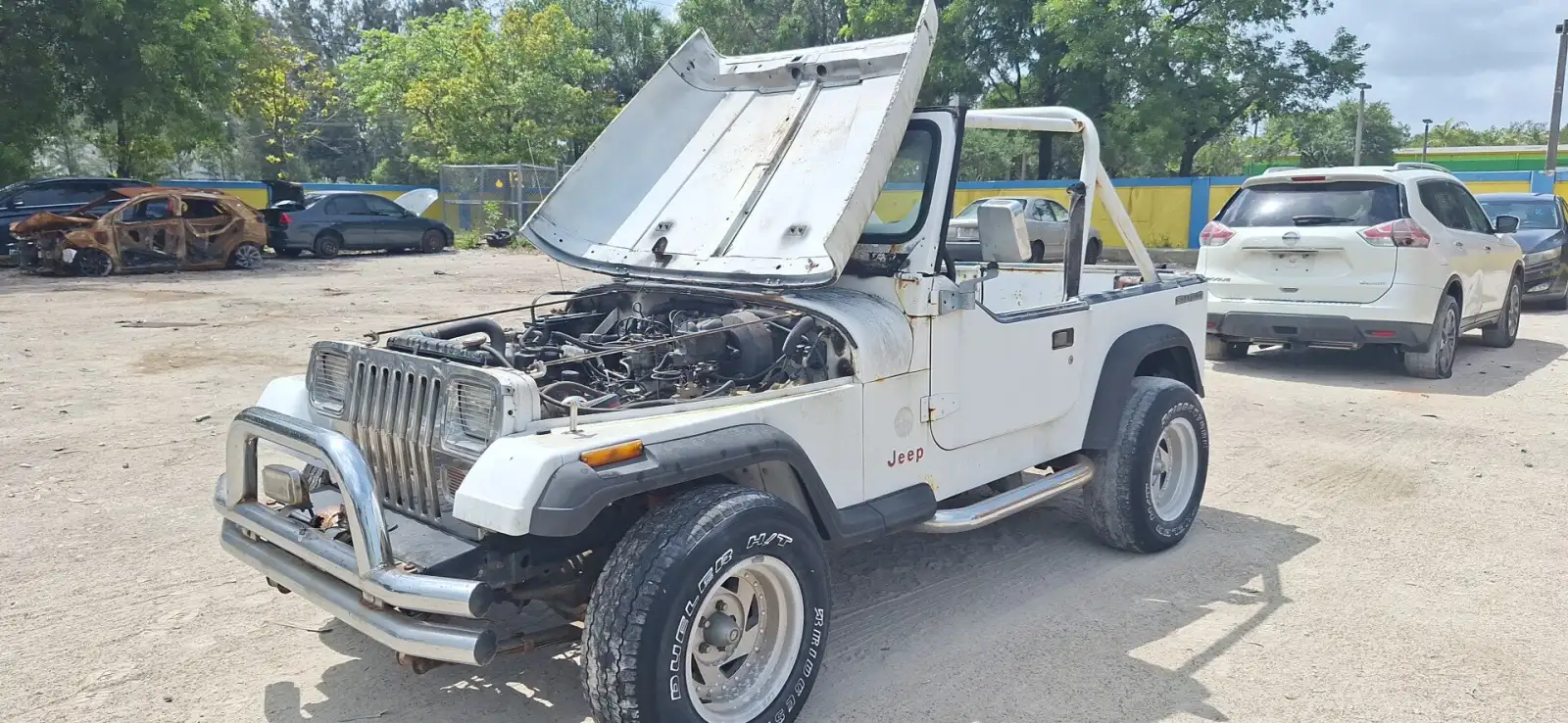 Photo of 1990 Jeep Wrangler