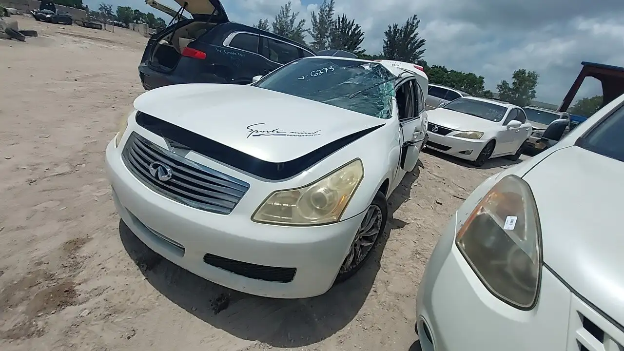 Photo of 2009 Infiniti G37