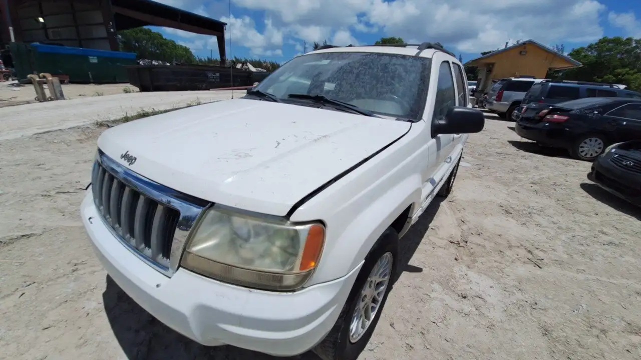 Photo of 2004 Jeep Grand Cherokee
