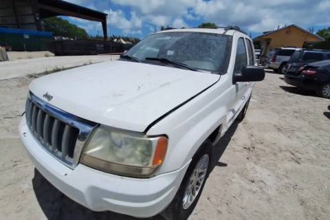 Photo of 2004 Jeep Grand Cherokee
