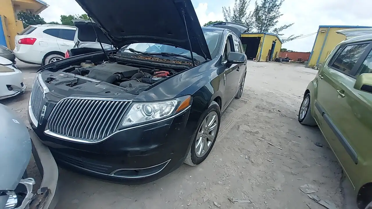 Photo of 2014 Lincoln Mkt