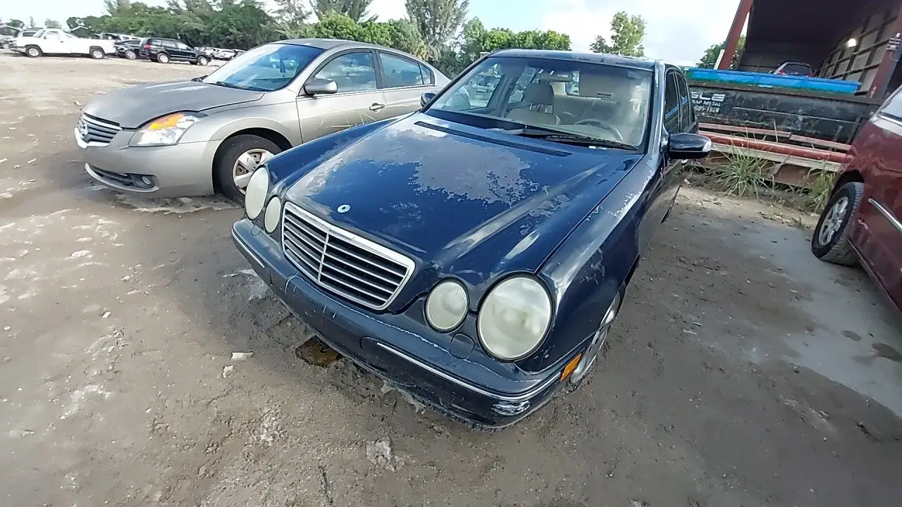 Photo of 2002 Mercedes-Benz E320