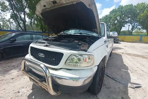 Photo of 2001 Ford F-150