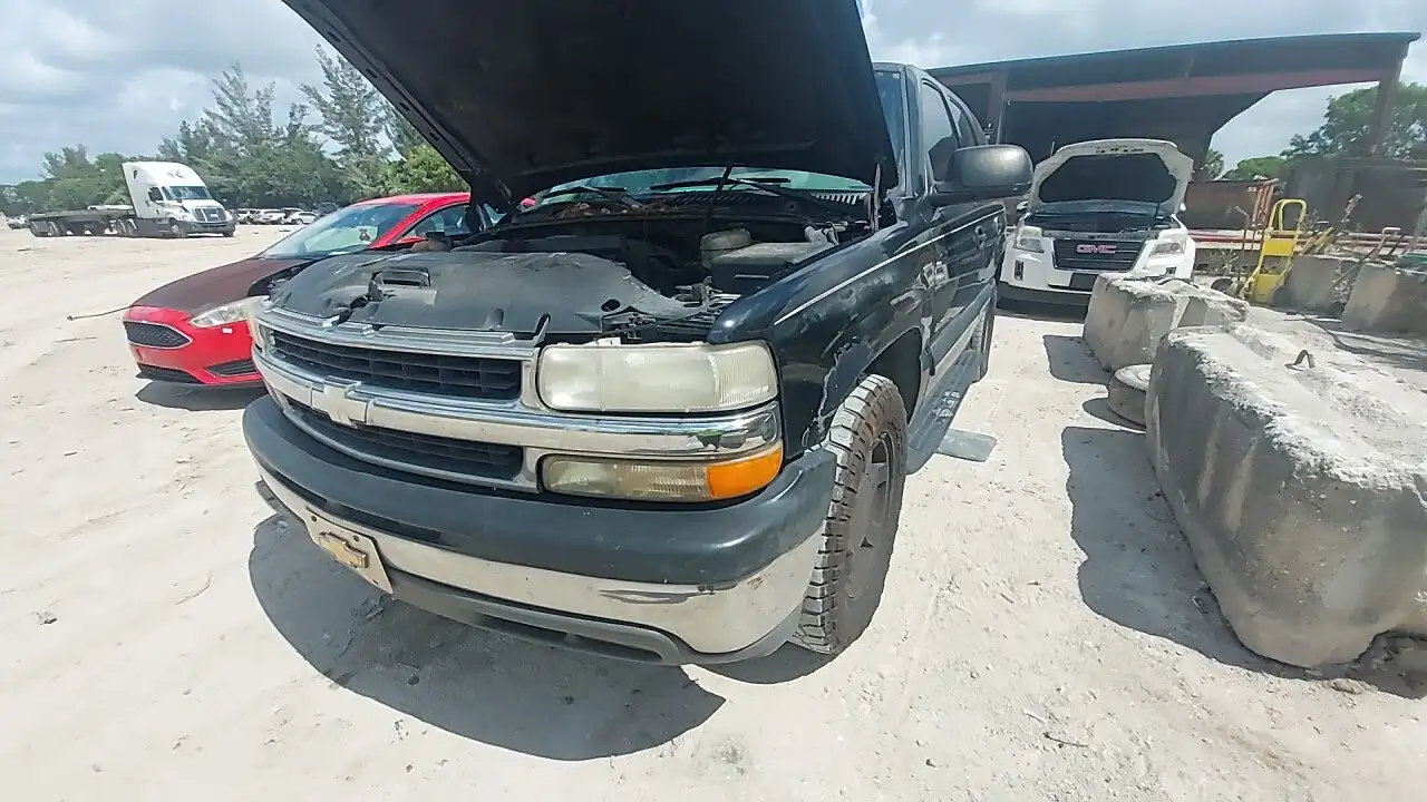 Photo of 2003 Chevrolet Tahoe