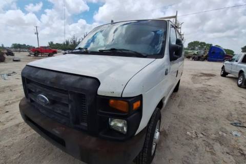 Photo of 2011 Ford E-150