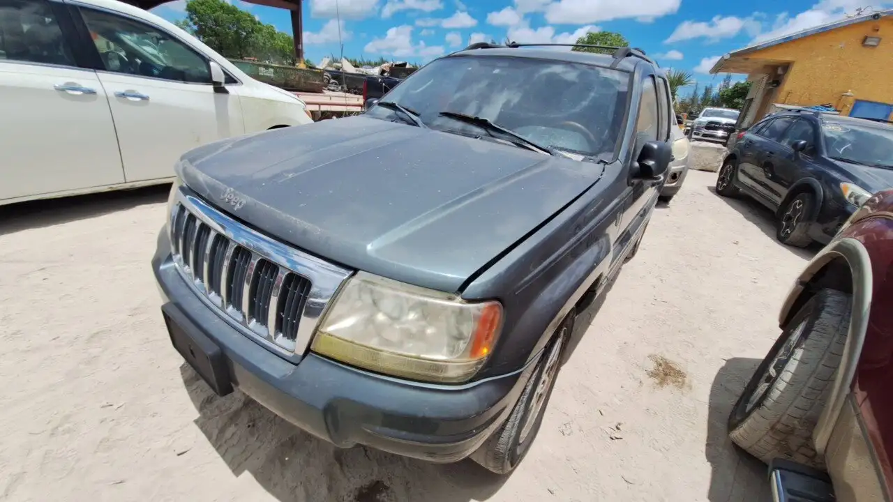 Photo of 2004 Jeep Grand Cherokee