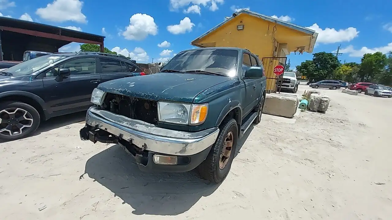 Photo of 2000 Toyota 4Runner