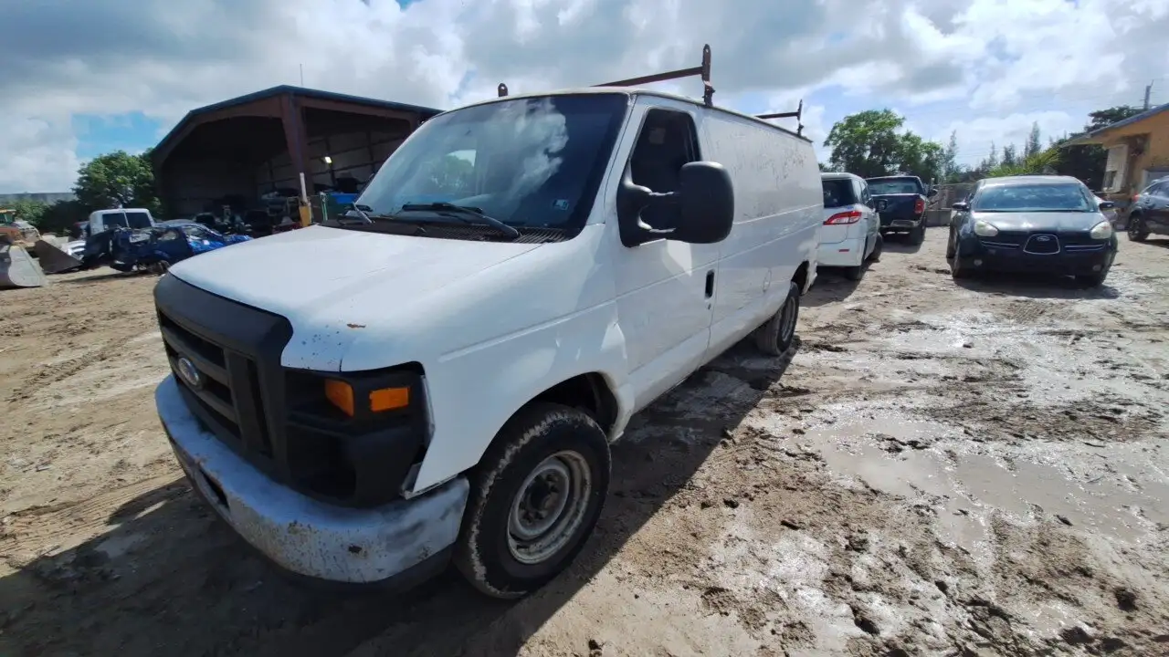 Photo of 2008 Ford E-250
