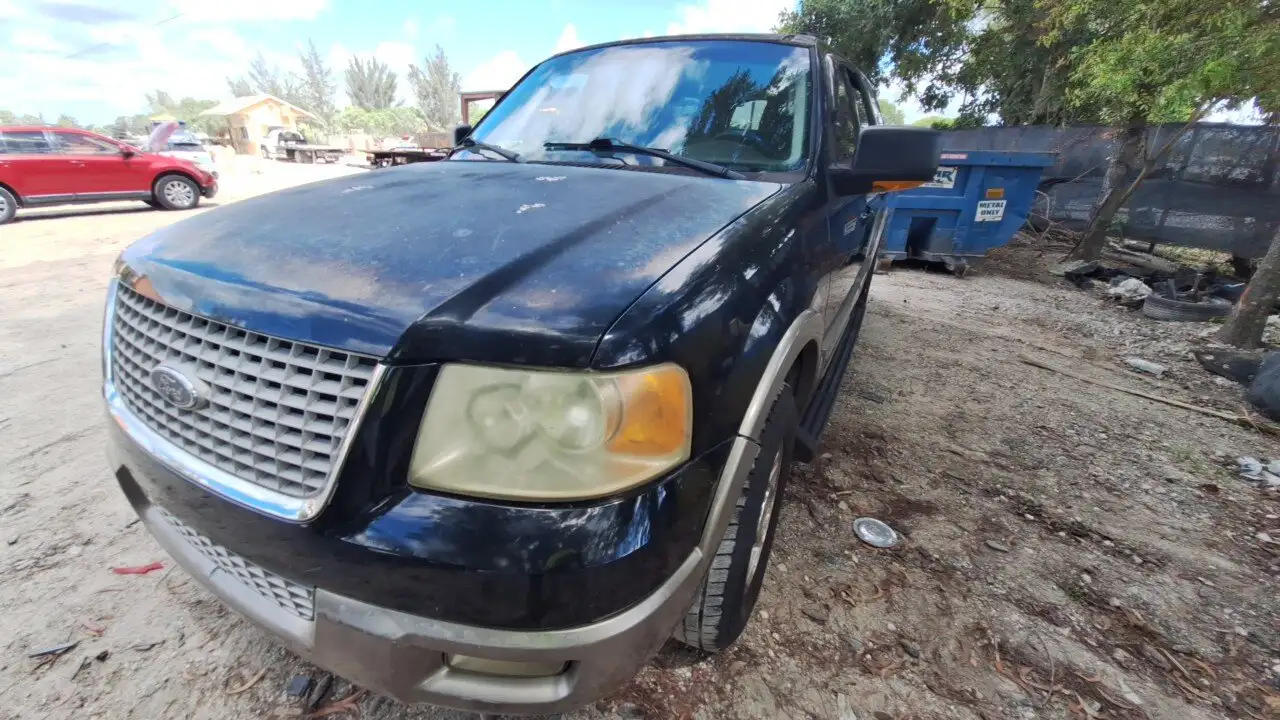 Photo of 2003 Ford Expedition