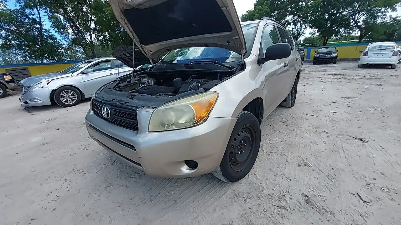 Photo of 2006 Toyota Rav4