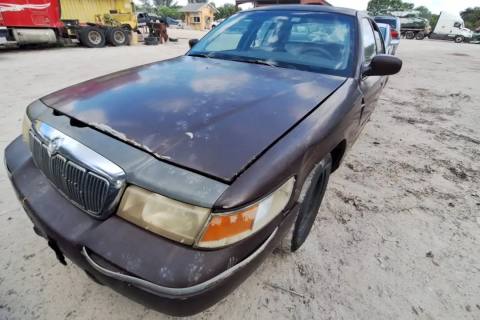 Photo of 2002 Mercury Grand Marquis