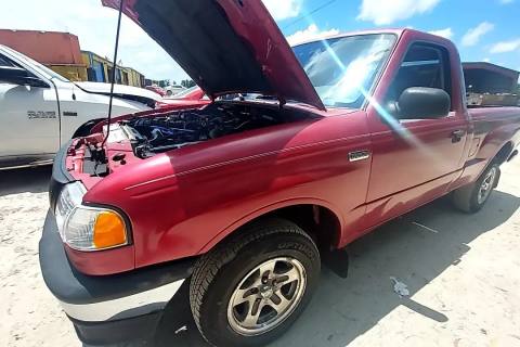 Photo of 2000 Mazda B2500