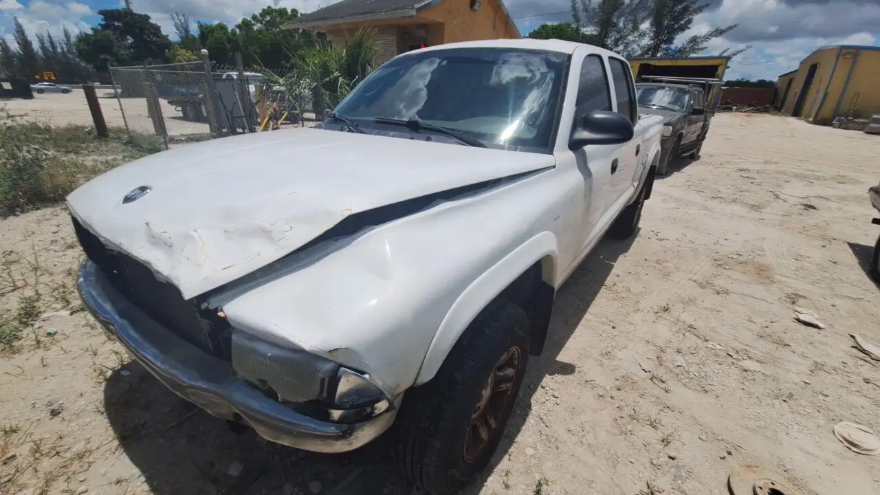 Photo of 2004 Dodge Dakota