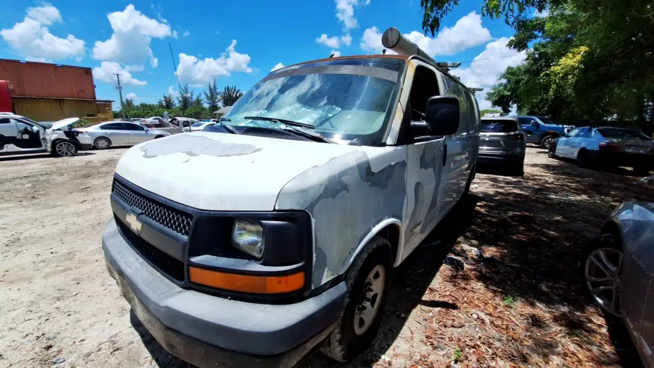 Photo of 2006 Chevrolet Express 2500